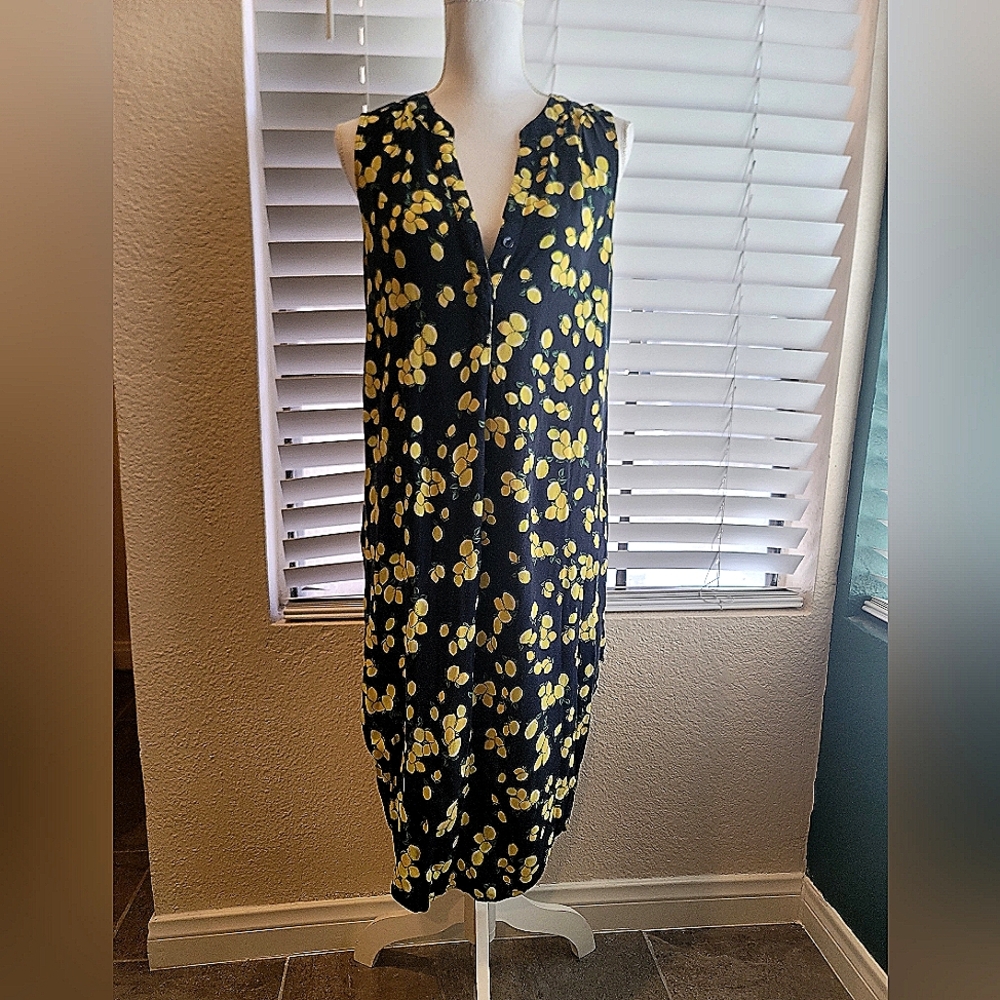 Dark blue lemon dress